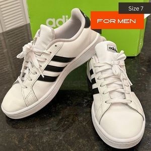 Adidas Men's Grand Court Base - size 7 Black/White